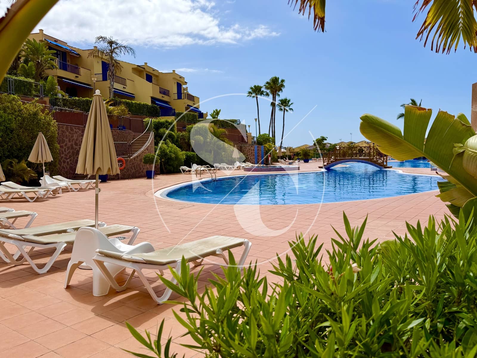 4 bedroom Villa for sale in Maspalomas with pool garage - € 795,000 (Ref: 9727488)