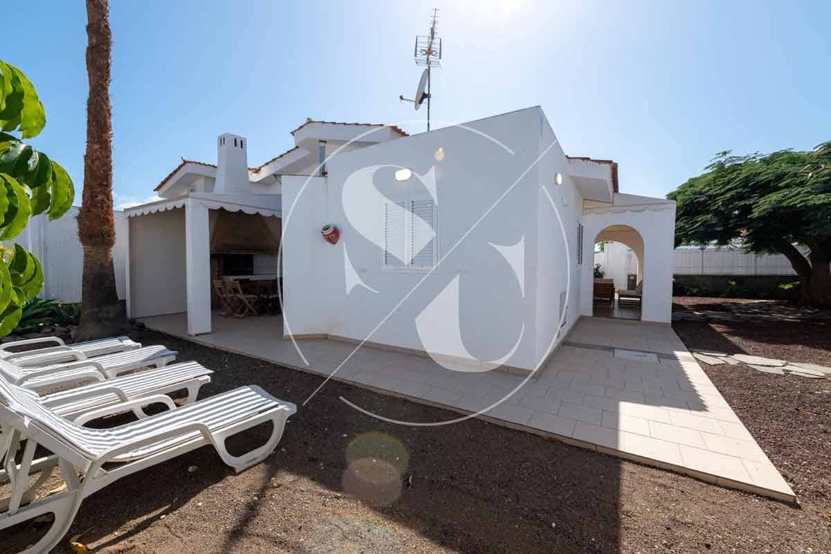 3 quarto Moradia para arrendar em Maspalomas com garagem - 2 600 € (Ref: 9793840)