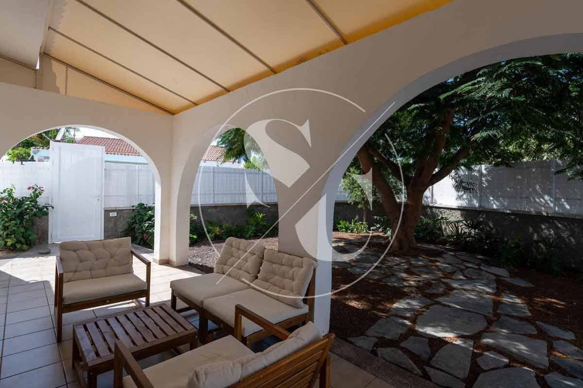 3 quarto Moradia para arrendar em Maspalomas com garagem - 2 600 € (Ref: 9793840)