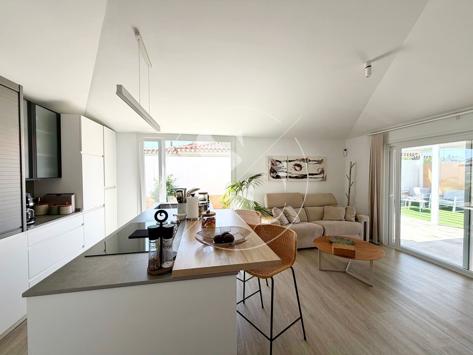 Chalet de 3 habitaciones en Maspalomas en venta con piscina - 749.000 € (Ref: 9915166)