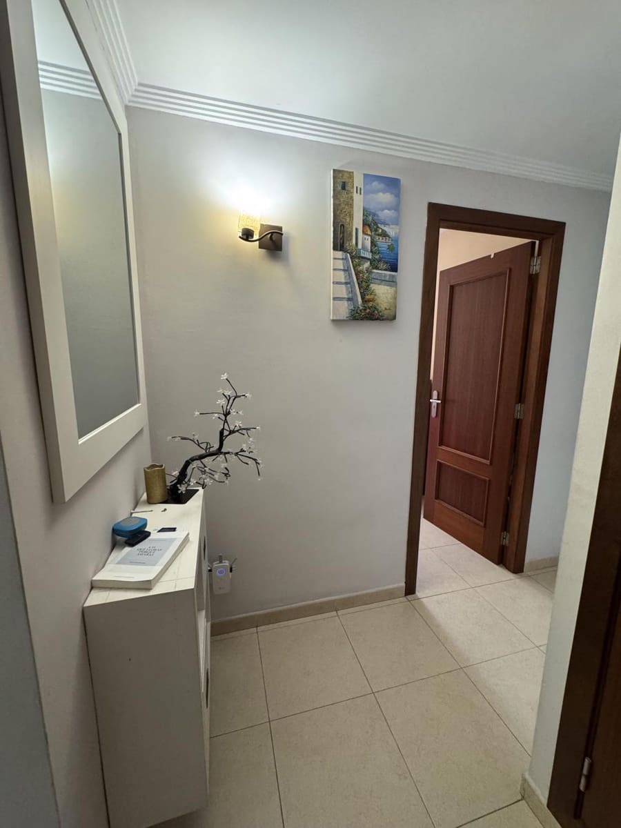 3 bedroom Flat for sale in Palma de Mallorca - € 450,000 (Ref: 8370770)