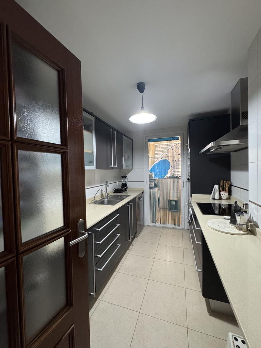 3 bedroom Flat for sale in Palma de Mallorca - € 450,000 (Ref: 8370770)