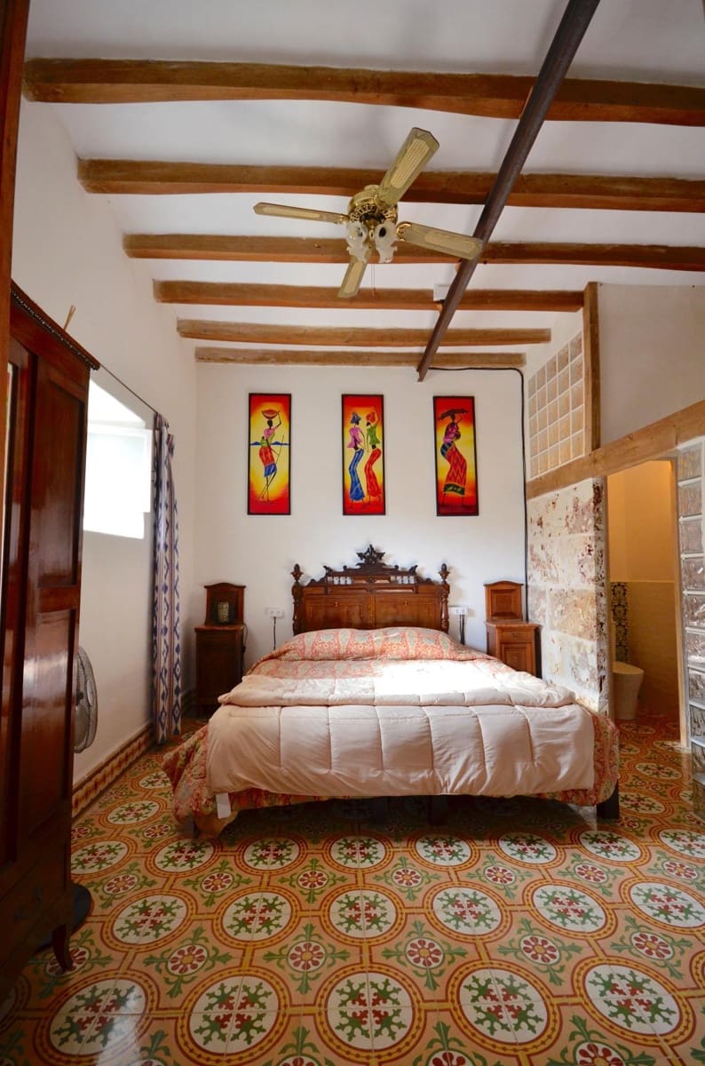 7 soveværelse Byhus til salg i Palma de Mallorca - € 1.330.000 (Ref: 9040399)