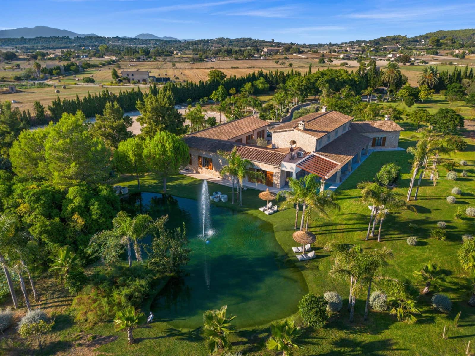 6 soveværelse Villa til salg i Montuiri - € 6.500.000 (Ref: 9040400)