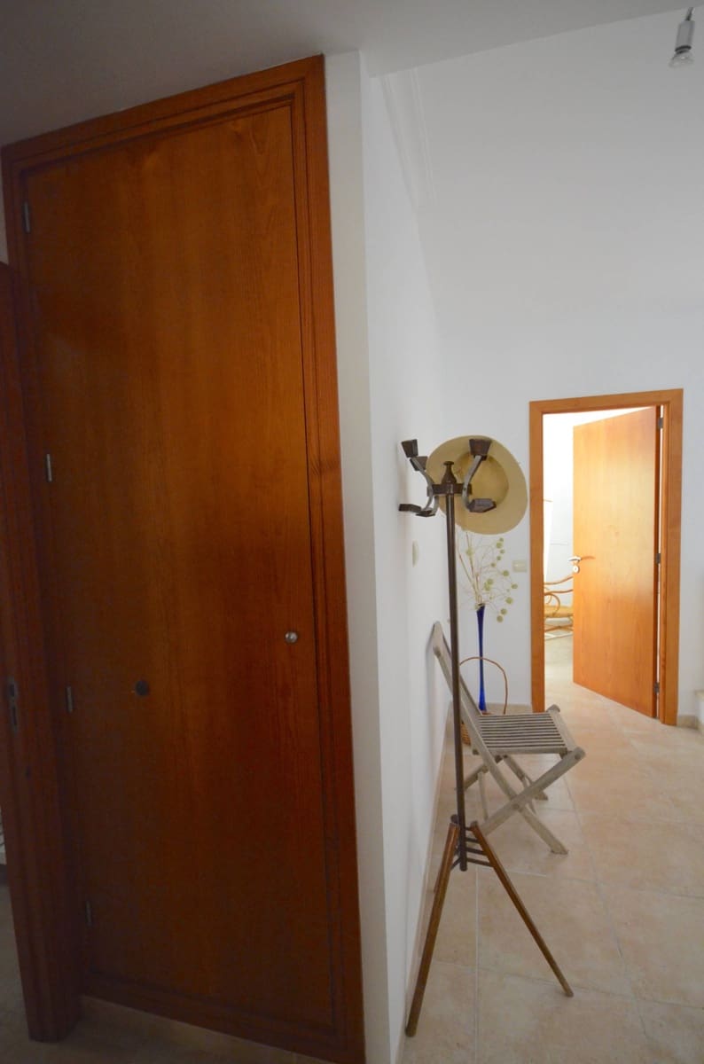 6 soveværelse Semi-Rækkehus til salg i Alcudia - € 750.000 (Ref: 9040404)