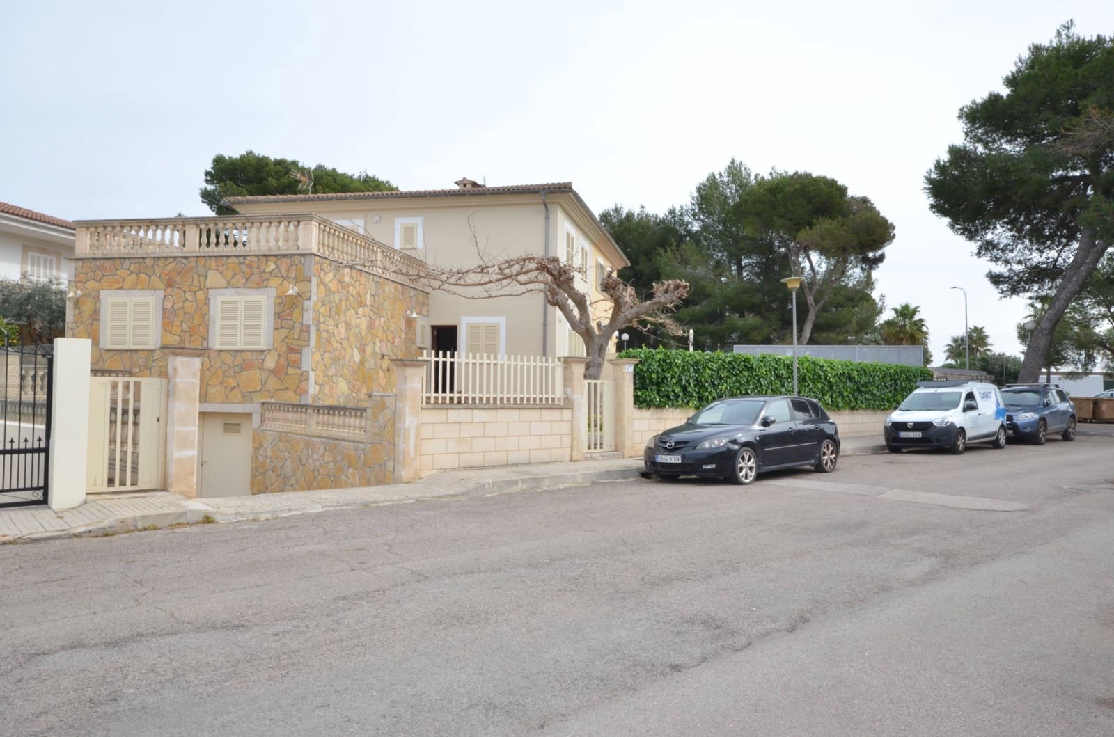 6 soveværelse Semi-Rækkehus til salg i Alcudia - € 750.000 (Ref: 9040404)