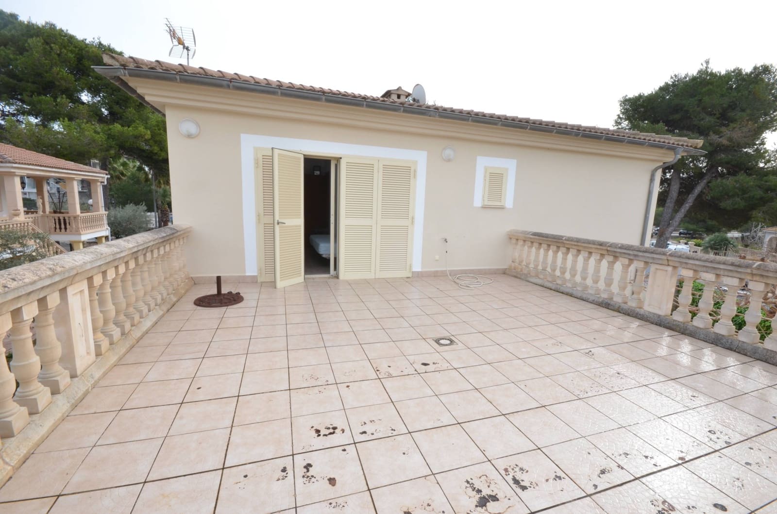 6 soveværelse Semi-Rækkehus til salg i Alcudia - € 750.000 (Ref: 9040404)