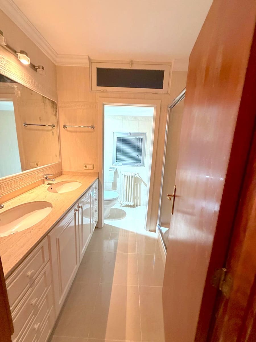 4 makuuhuone Asunto vuokrattavana paikassa Palma de Mallorca mukana 
autotalli - 2 500 € (Ref: 9410671)