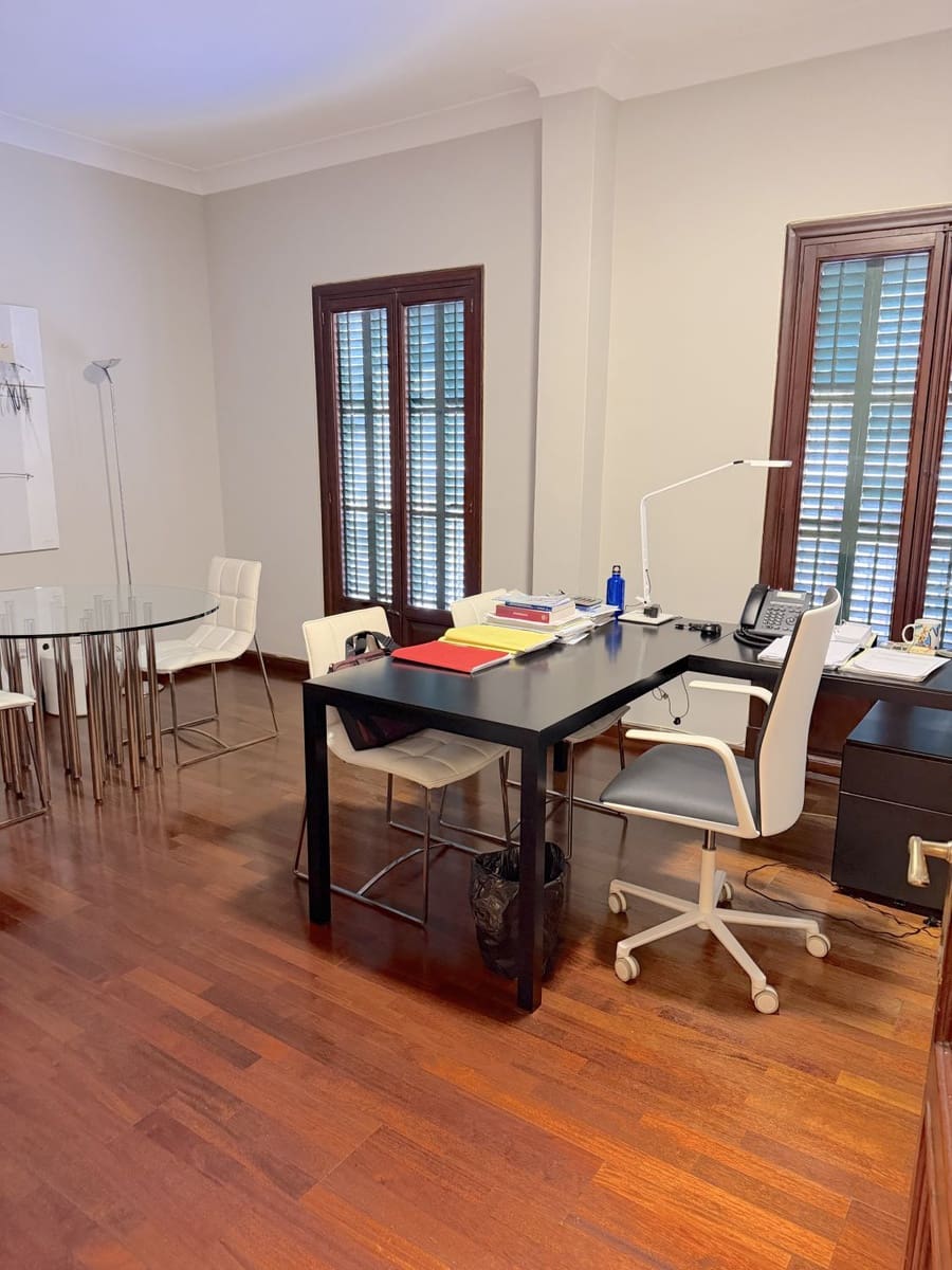 4 bedroom Flat for sale in Palma de Mallorca - € 1,100,000 (Ref: 9430711)