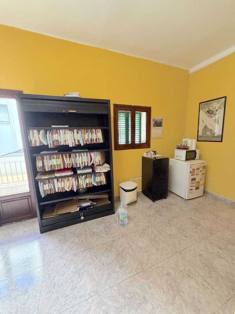 4 bedroom Flat for sale in Palma de Mallorca - € 1,100,000 (Ref: 9430711)
