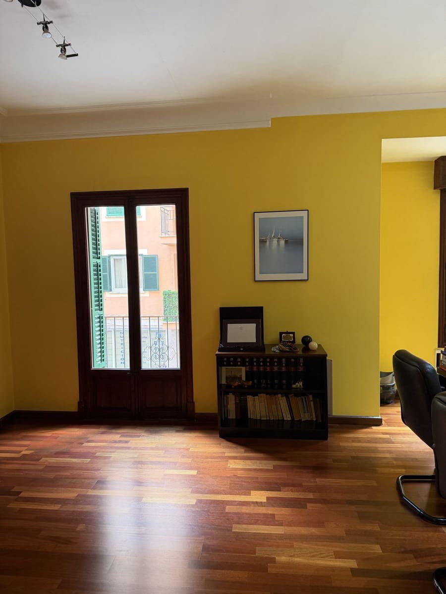 4 bedroom Flat for sale in Palma de Mallorca - € 1,100,000 (Ref: 9430711)