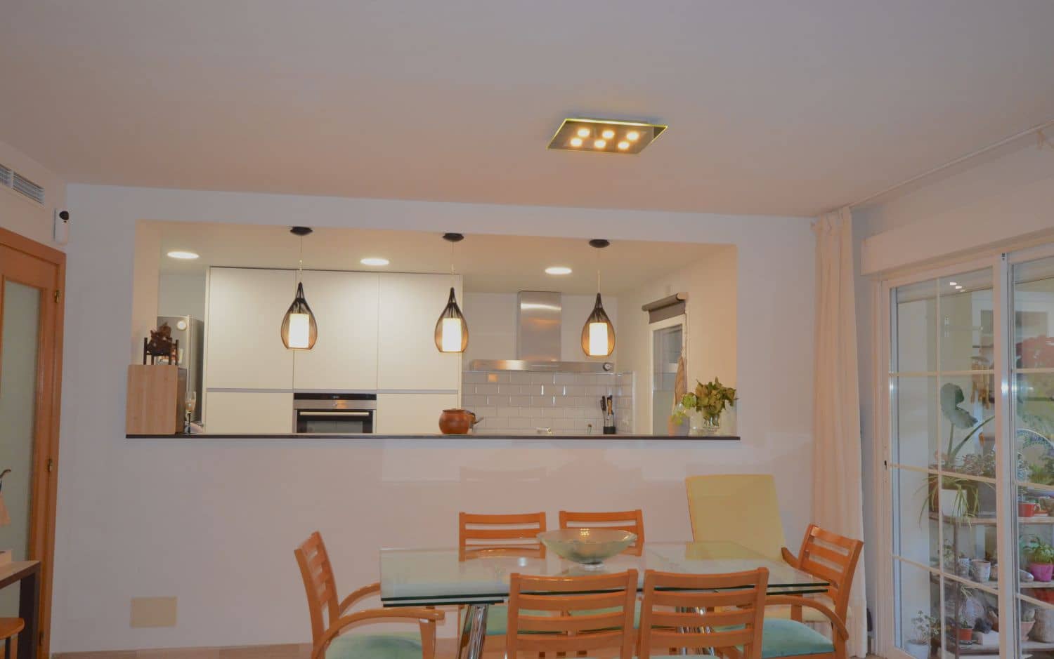 4 bedroom Flat for sale in Palma de Mallorca with garage - € 895,000 (Ref: 9533325)