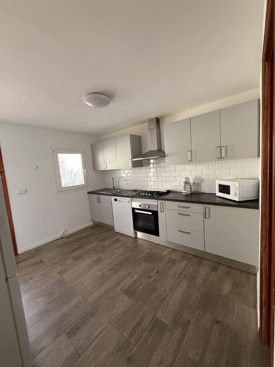 4 makuuhuone Omakotitalo myytävänä paikassa Palma de Mallorca - 445 000 € (Ref: 9686184)