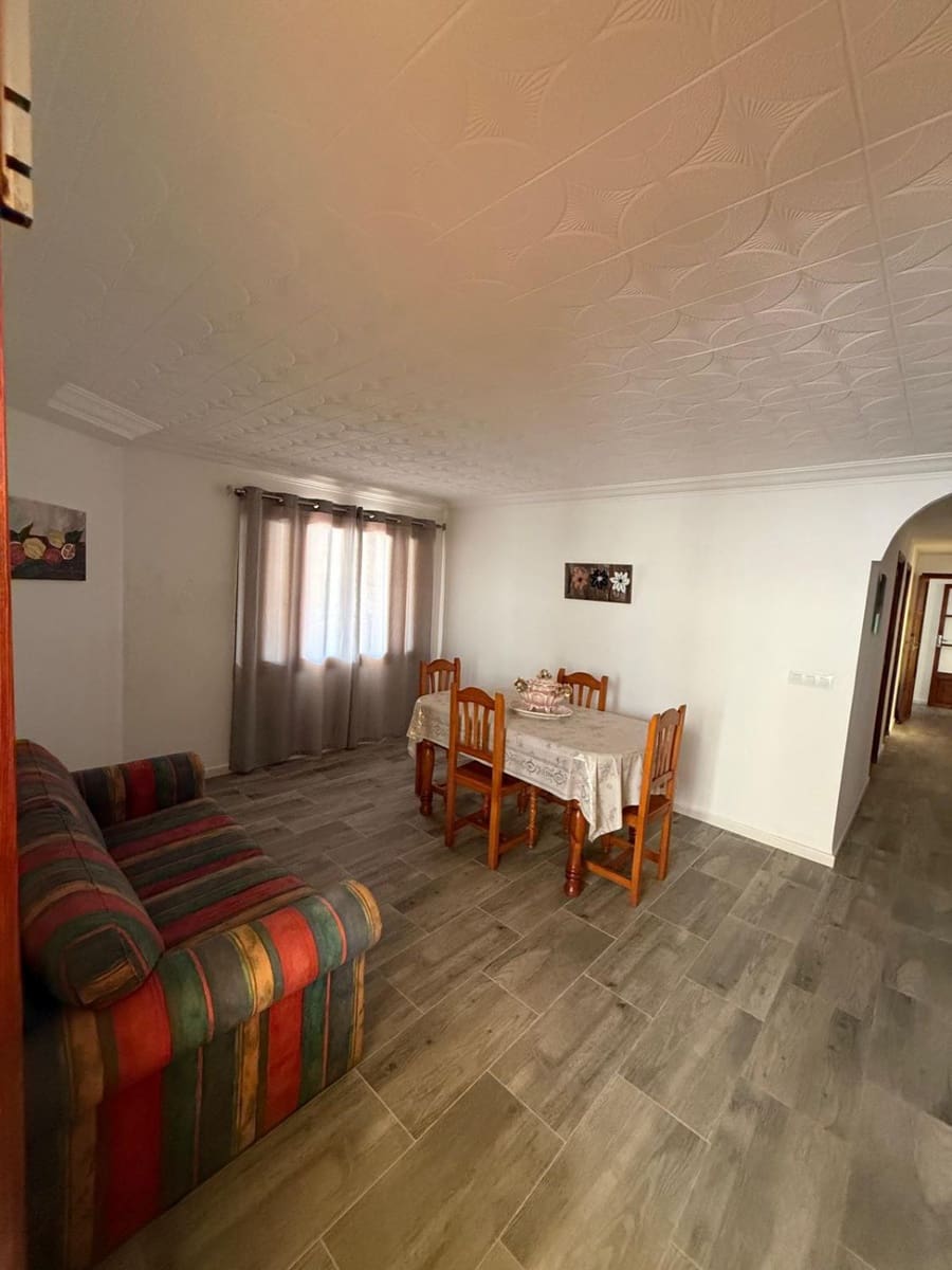 4 makuuhuone Omakotitalo myytävänä paikassa Palma de Mallorca - 445 000 € (Ref: 9686184)