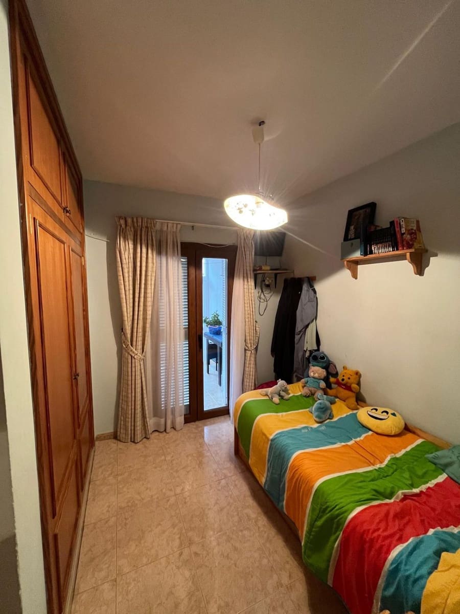 3 soveværelse Byhus til salg i Sant Jordi med garage - € 525.000 (Ref: 9755378)