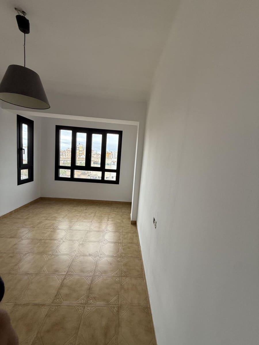 3 camera da letto Appartamento in vendita in Palma de Mallorca - 270.000 € (Rif: 9772767)