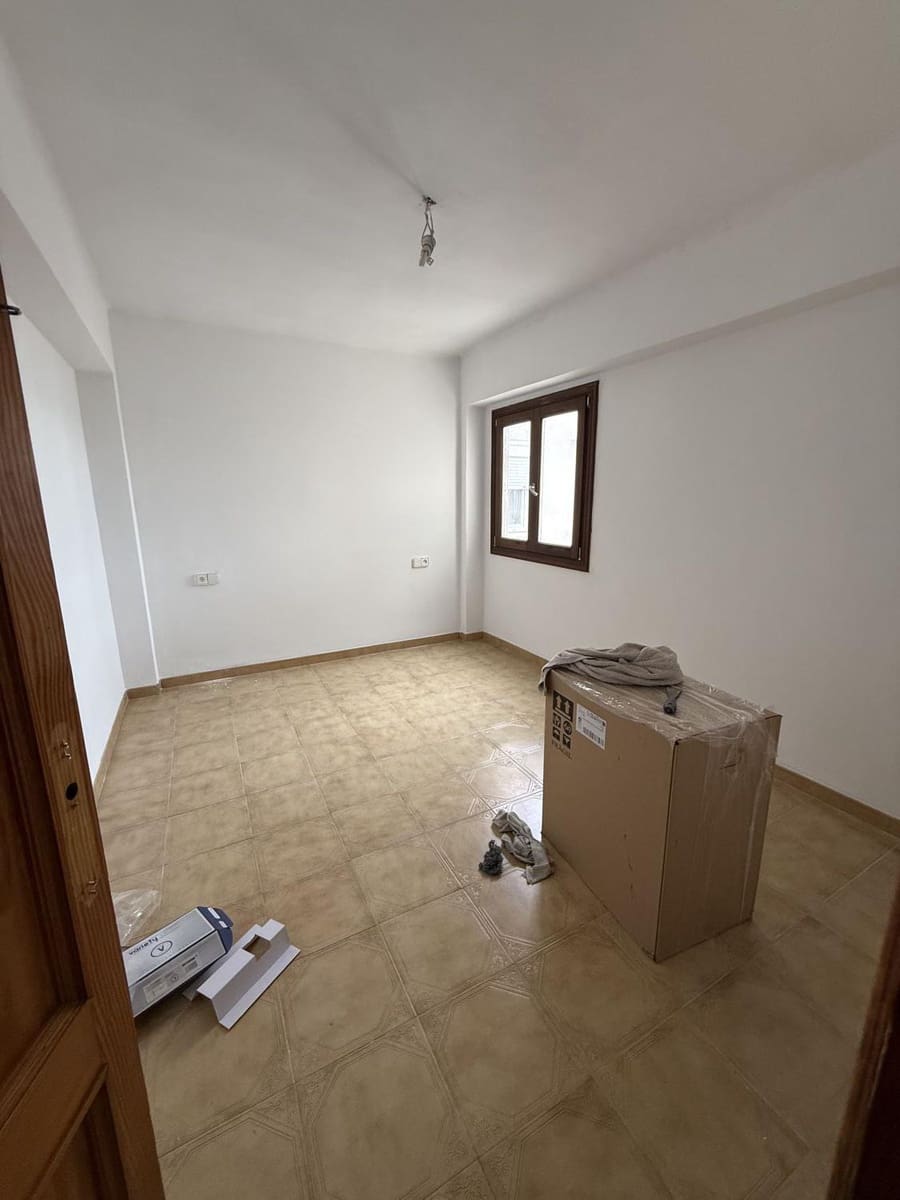 3 camera da letto Appartamento in vendita in Palma de Mallorca - 270.000 € (Rif: 9772767)