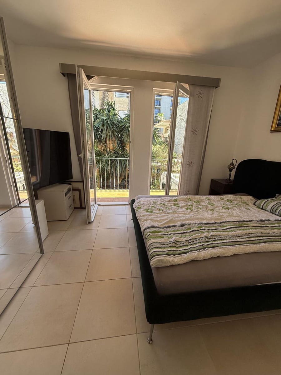 2 sovrum Semi-fristående Villa till salu i Palma de Mallorca med garage - 630 000 € (Ref: 9794255)