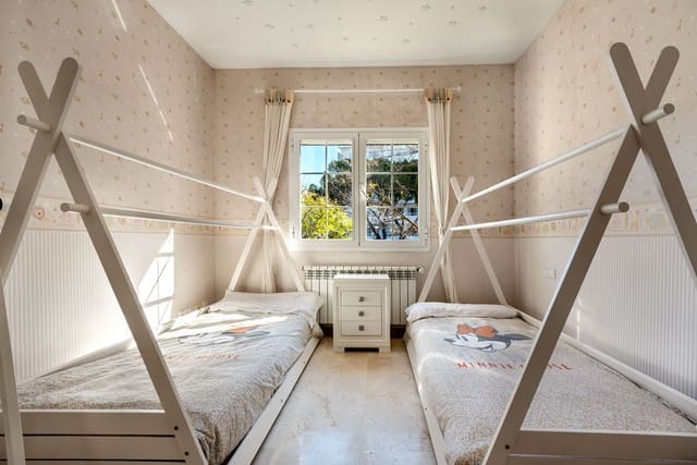 4 chambre Villa/Maison Semi-Mitoyenne à vendre à Palmanova, Calvià avec garage - 970 000 € (Ref: 9828755)