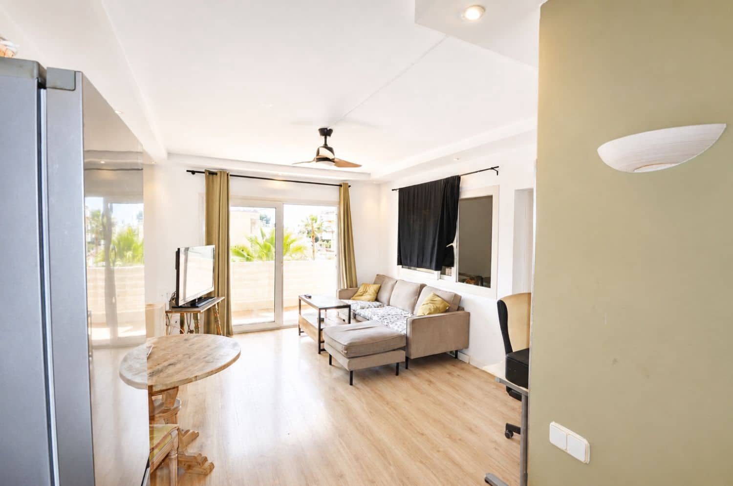 2 bedroom Flat for sale in Palma de Mallorca - € 359,000 (Ref: 9845081)