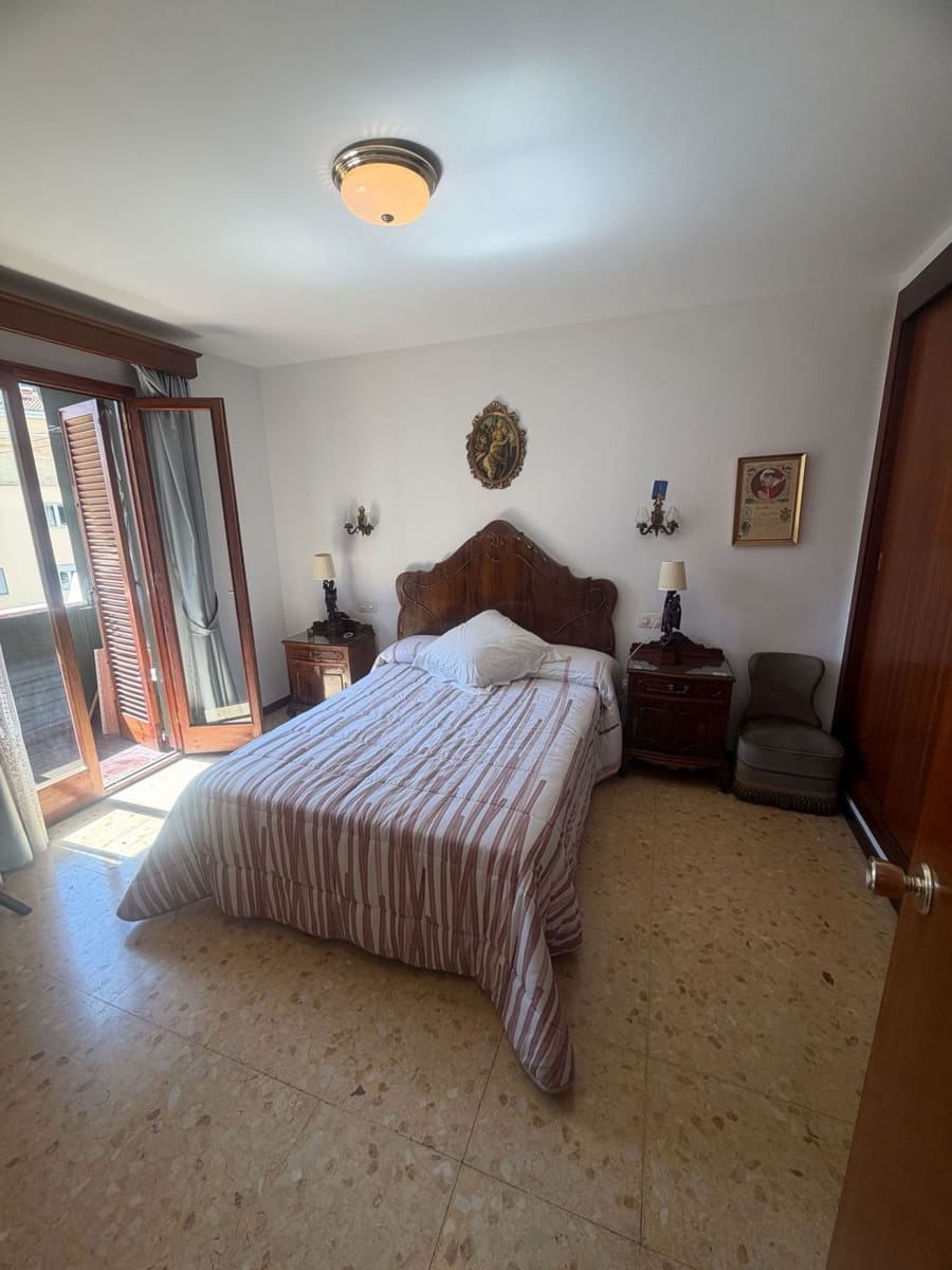 4 sovrum Lägenhet till salu i Palma de Mallorca med garage - 950 000 € (Ref: 9851677)