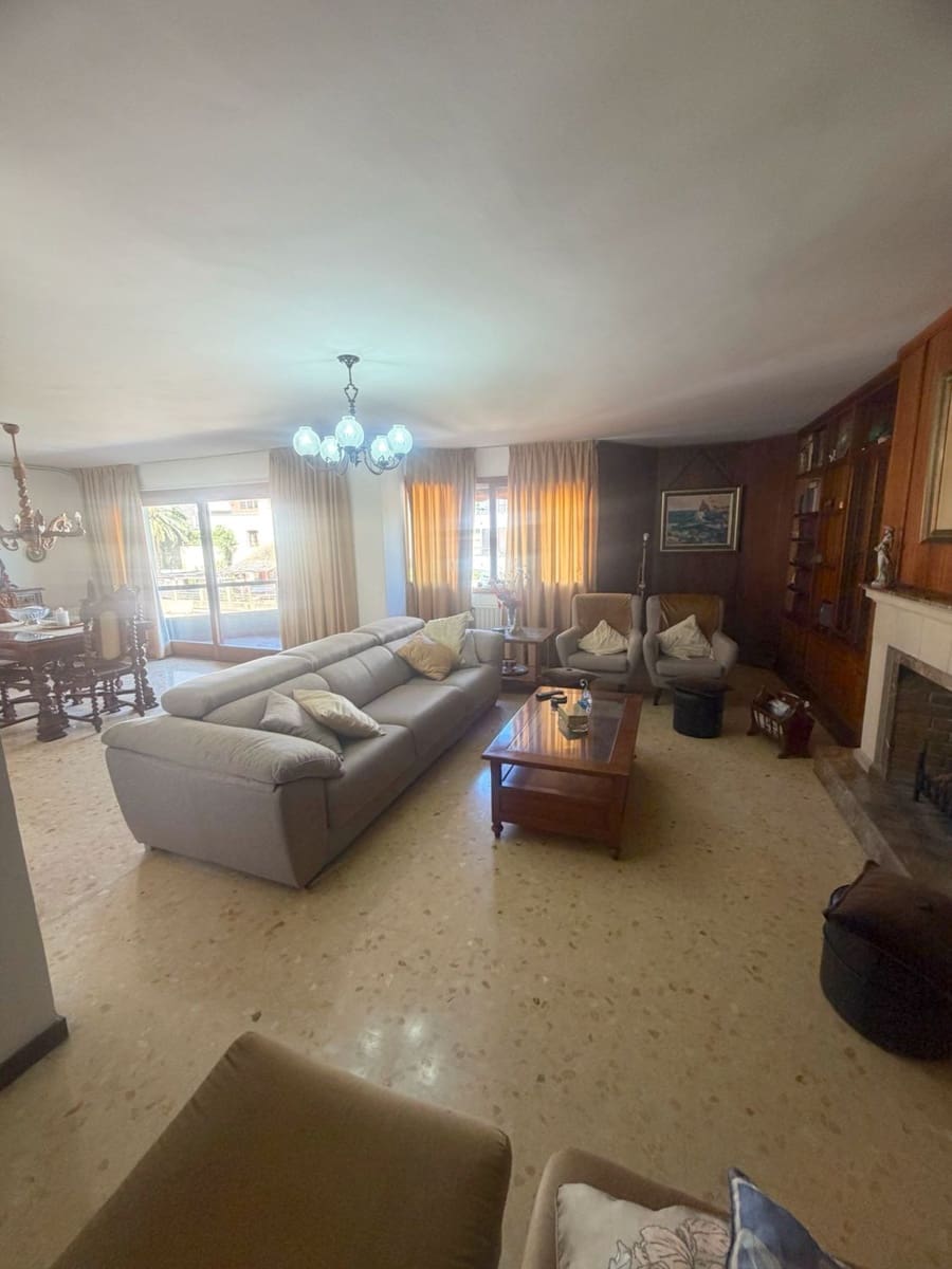 4 sovrum Lägenhet till salu i Palma de Mallorca med garage - 950 000 € (Ref: 9851677)