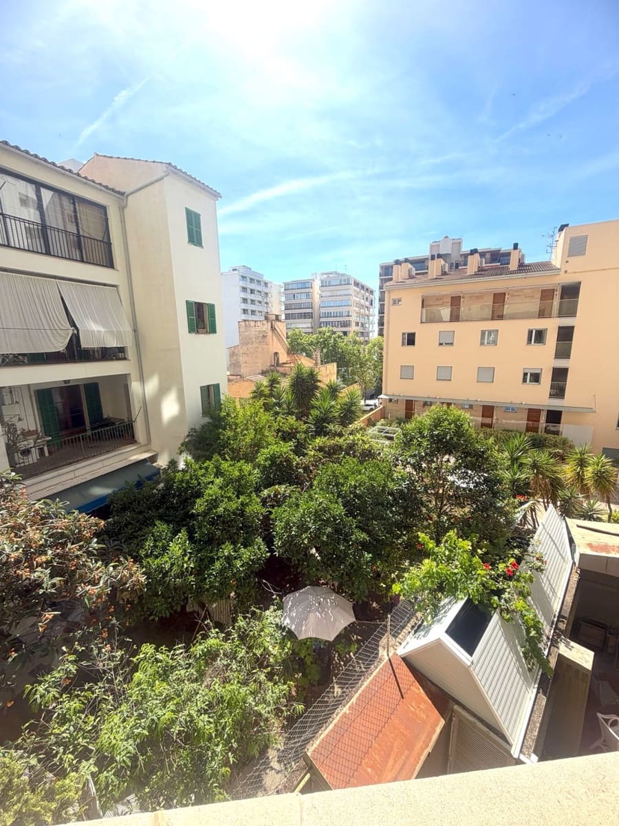 4 sovrum Lägenhet till salu i Palma de Mallorca med garage - 950 000 € (Ref: 9851677)