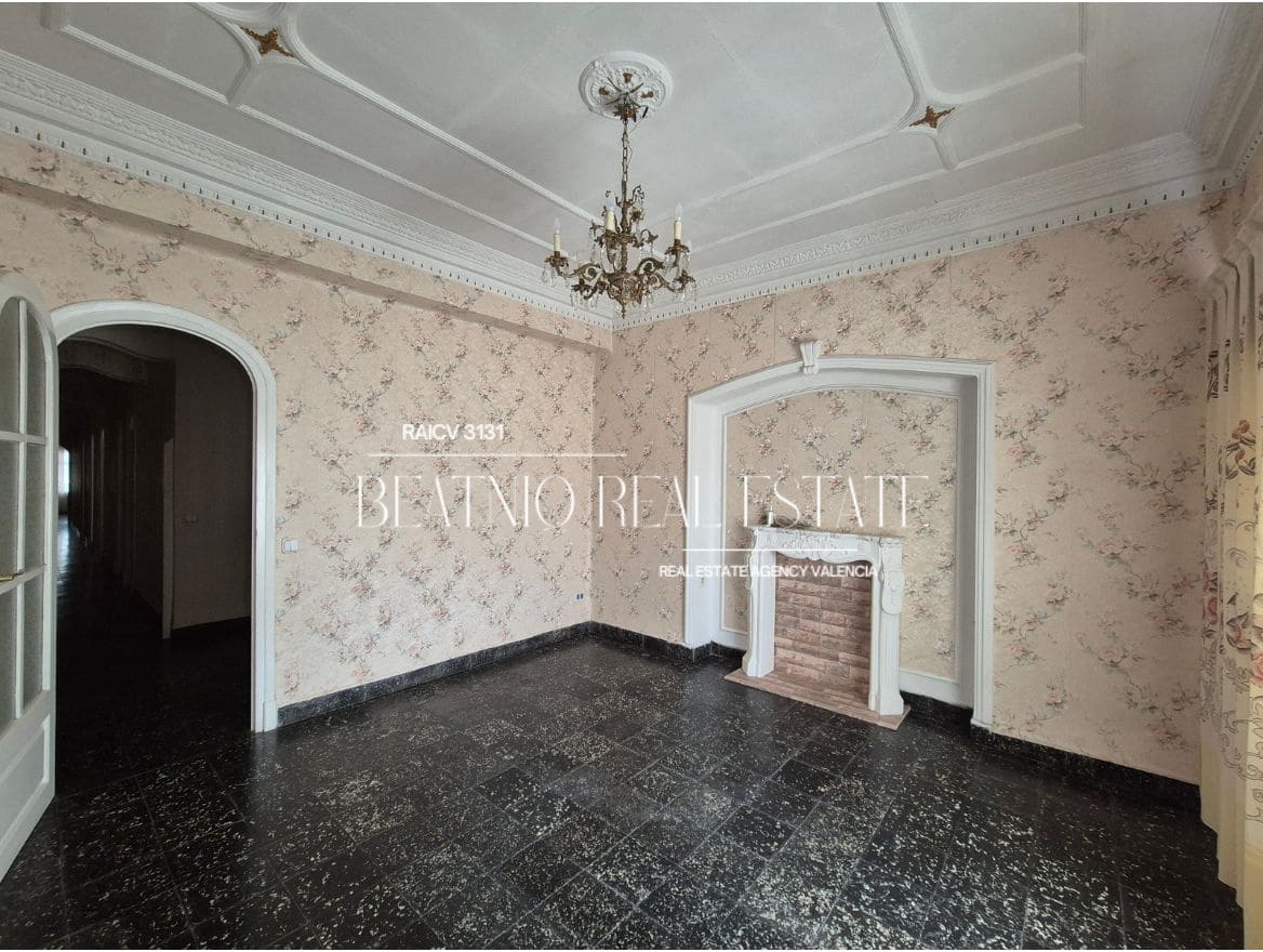 6 sovrum Lägenhet till salu i Valencia stad - 685 000 € (Ref: 9437628)