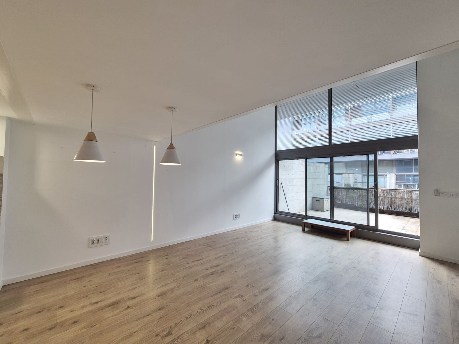 1 chambre Loft à vendre à Valence ville avec piscine garage - 295 000 € (Ref: 9465864)