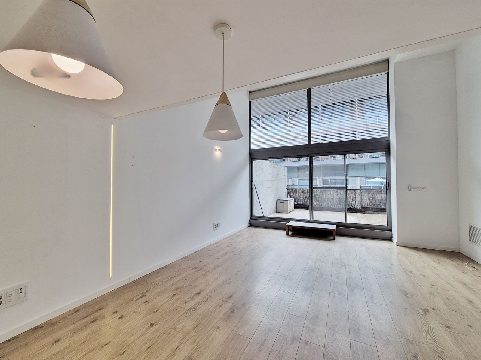 1 chambre Loft à vendre à Valence ville avec piscine garage - 295 000 € (Ref: 9465864)