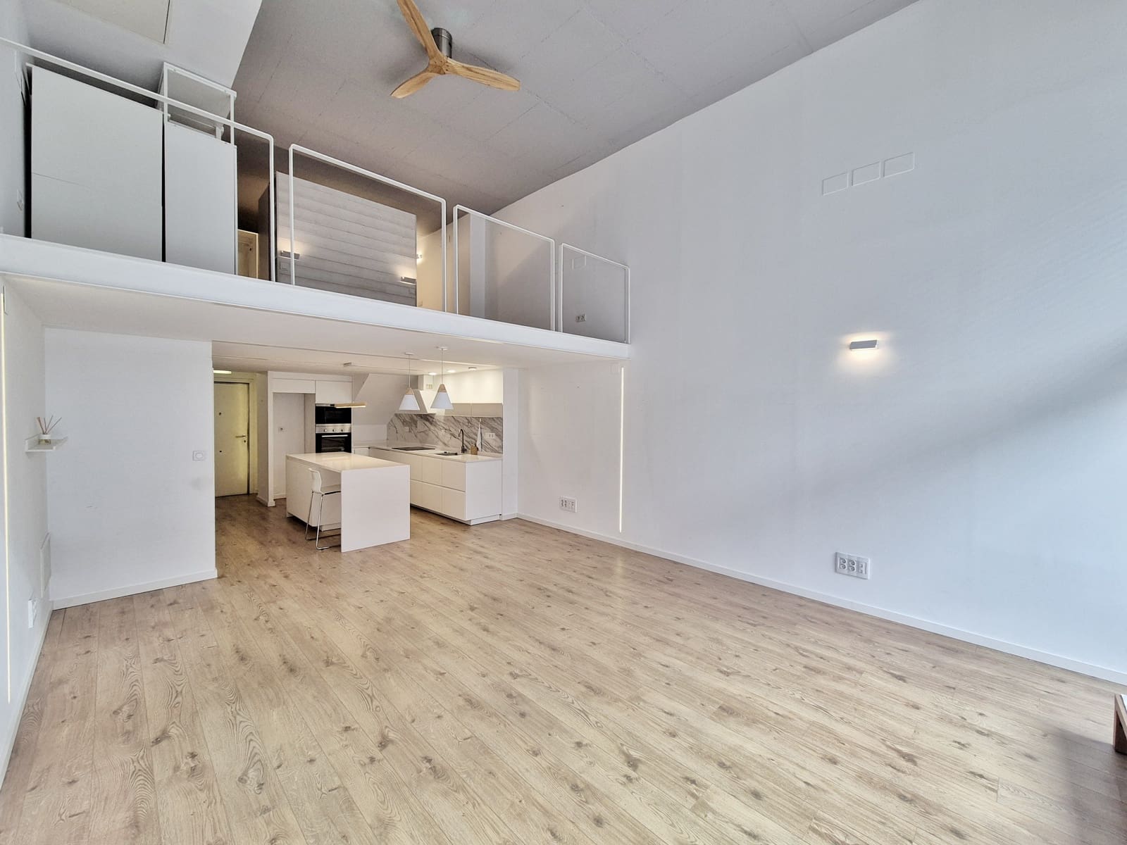 1 chambre Loft à vendre à Valence ville avec piscine garage - 295 000 € (Ref: 9465864)