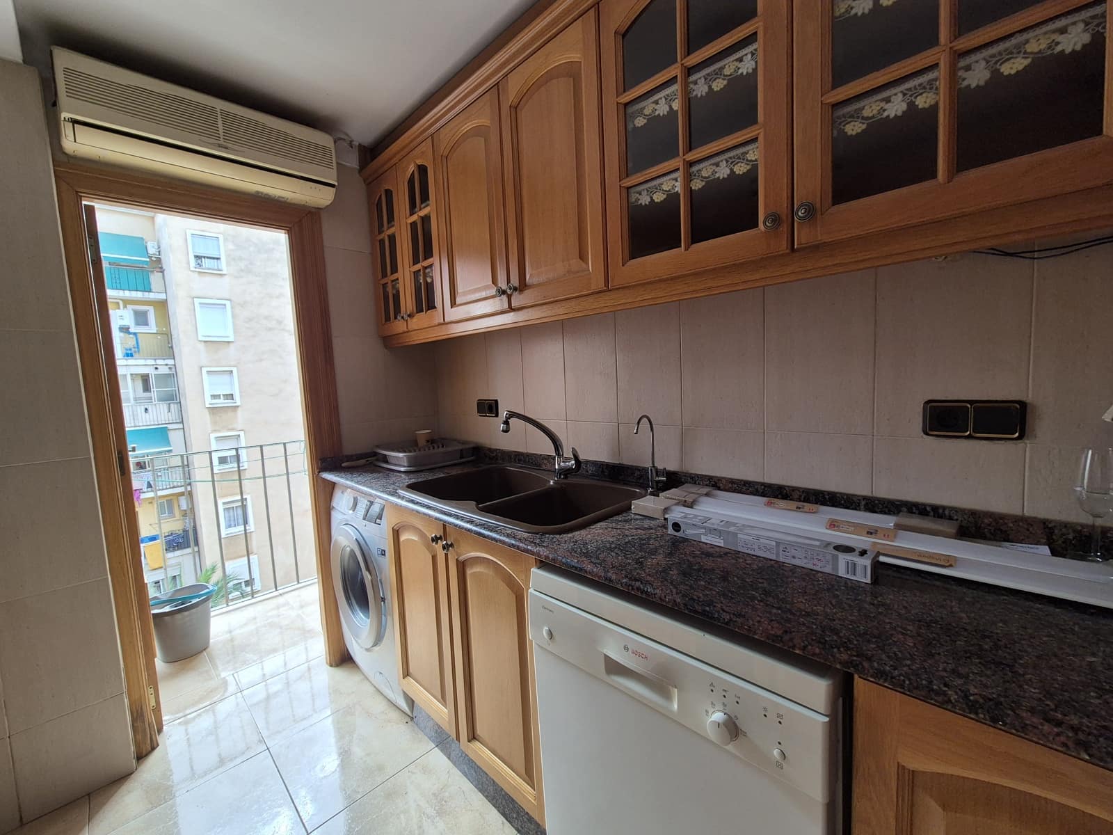 Apartamento de 3 habitaciones en València ciudad en venta - 205.000 € (Ref: 9465869)