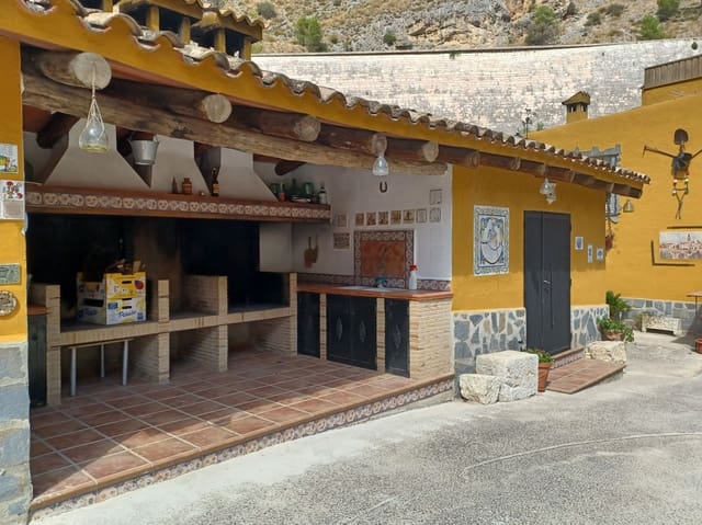 3 soveværelse Villa til salg i Ontinyent med garage - € 375.000 (Ref: 9274736)