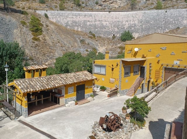 3 soveværelse Villa til salg i Ontinyent med garage - € 375.000 (Ref: 9274736)