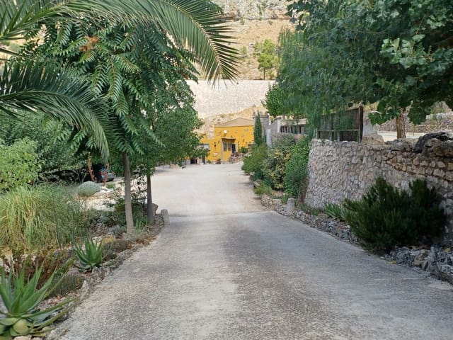 3 soveværelse Villa til salg i Ontinyent med garage - € 375.000 (Ref: 9274736)