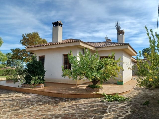 4 bedroom Villa for sale in Ontinyent with pool garage - € 450,000 (Ref: 9274737)