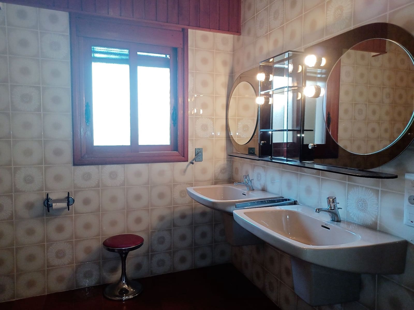 6 soveværelse Villa til salg i Albaida med swimmingpool garage - € 540.000 (Ref: 9274738)