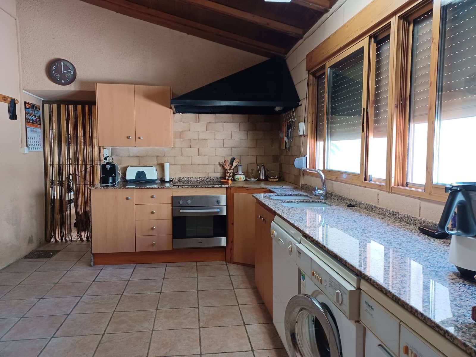 6 sypialnia Willa na sprzedaż w Ontinyent z basenem garażem - 320 000 € (Ref: 9274739)