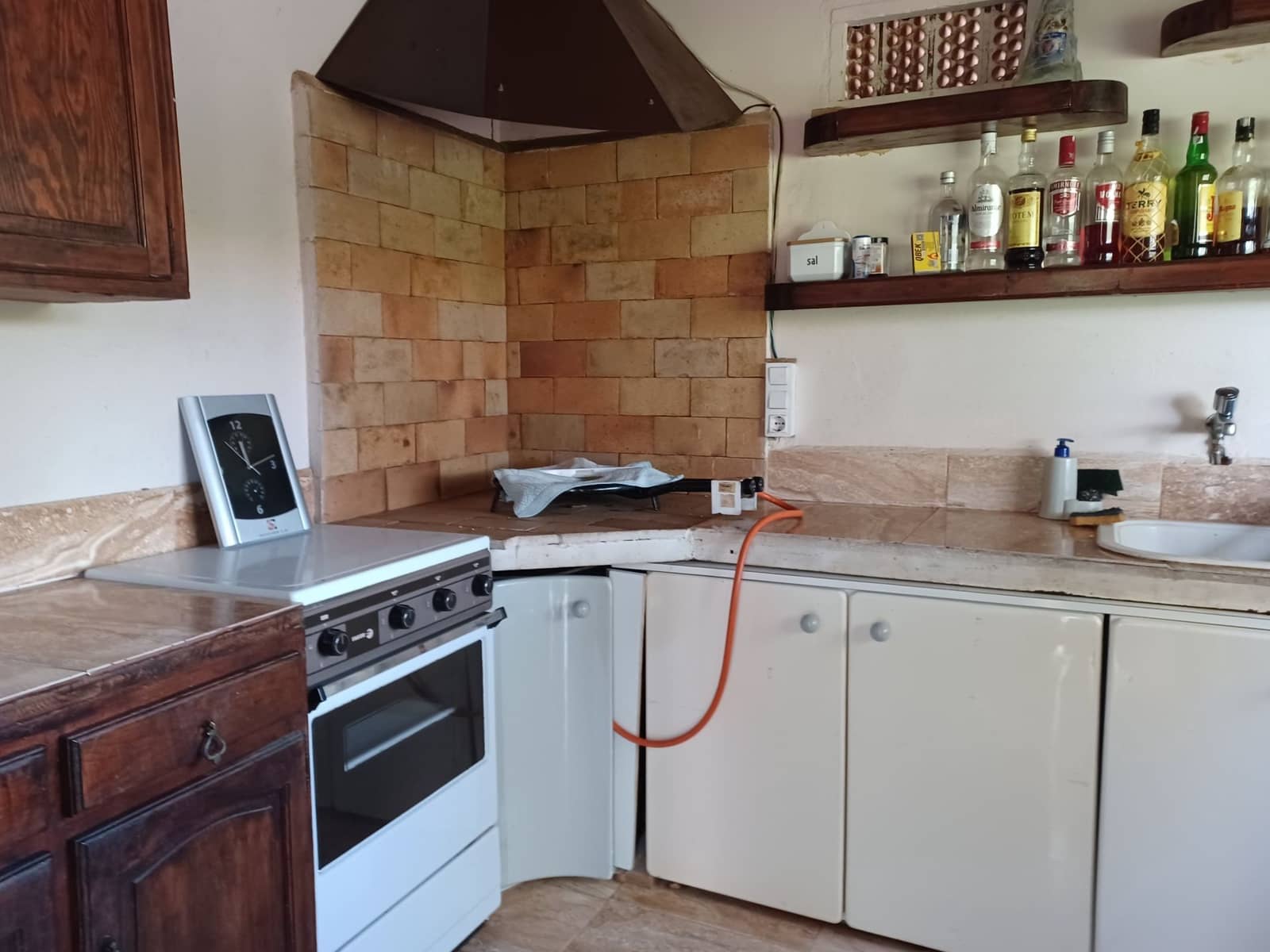 6 sypialnia Willa na sprzedaż w Ontinyent z basenem garażem - 320 000 € (Ref: 9274739)