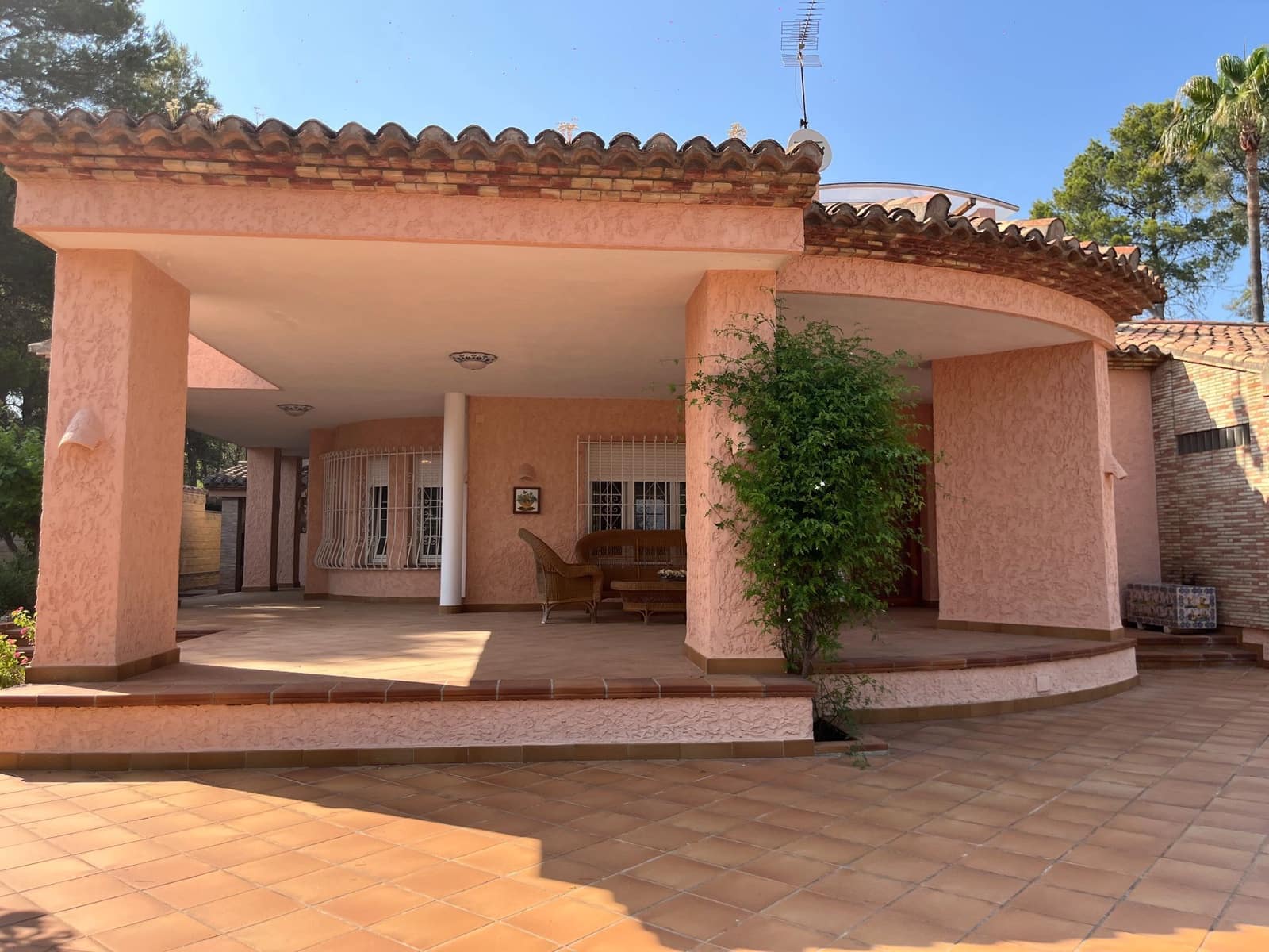 5 soveværelse Villa til salg i Ontinyent med swimmingpool garage - € 620.000 (Ref: 9275844)