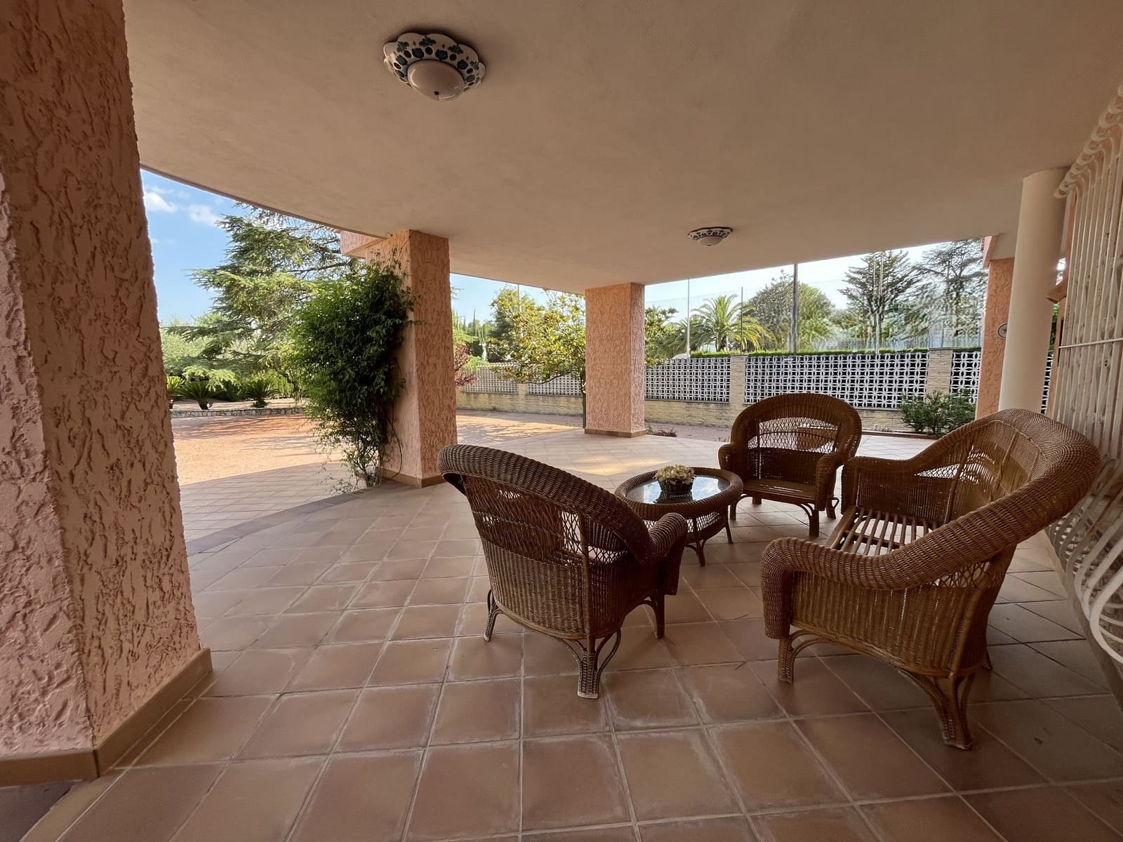 5 soveværelse Villa til salg i Ontinyent med swimmingpool garage - € 620.000 (Ref: 9275844)