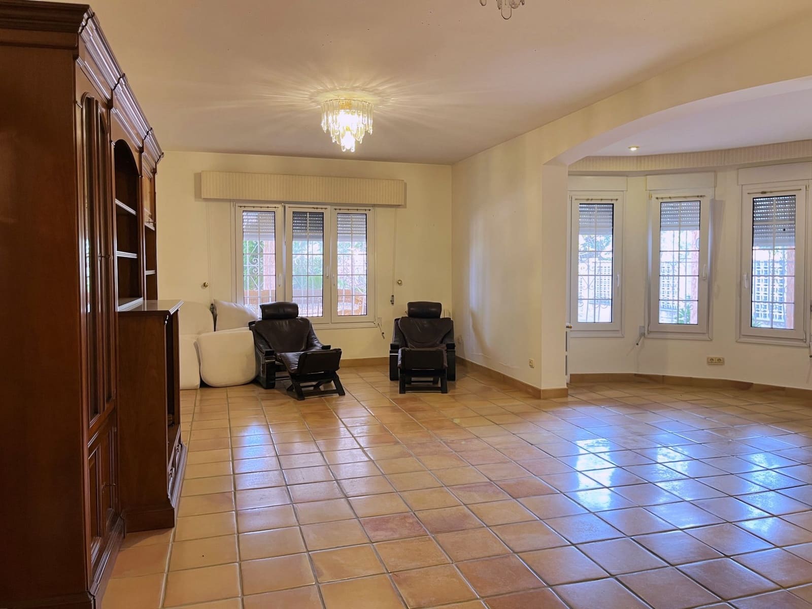 5 soveværelse Villa til salg i Ontinyent med swimmingpool garage - € 620.000 (Ref: 9275844)