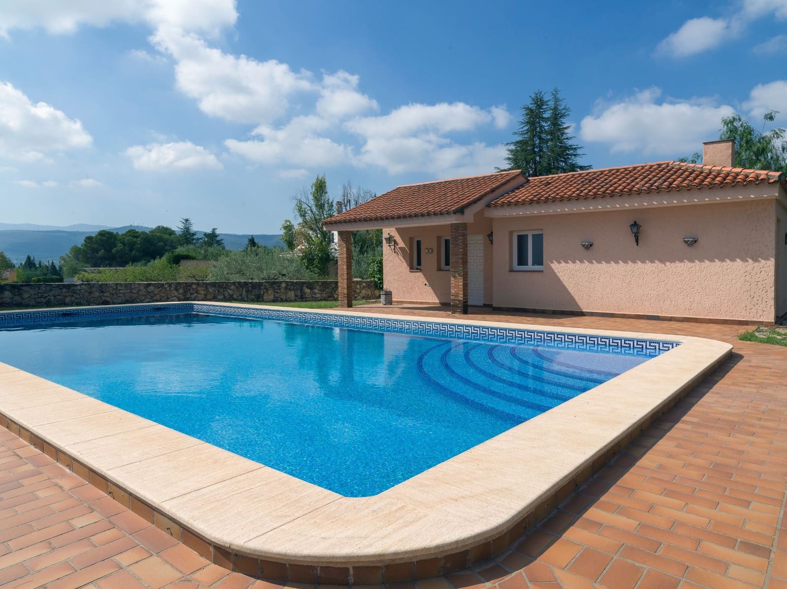 5 soveværelse Villa til salg i Ontinyent med swimmingpool garage - € 620.000 (Ref: 9275844)