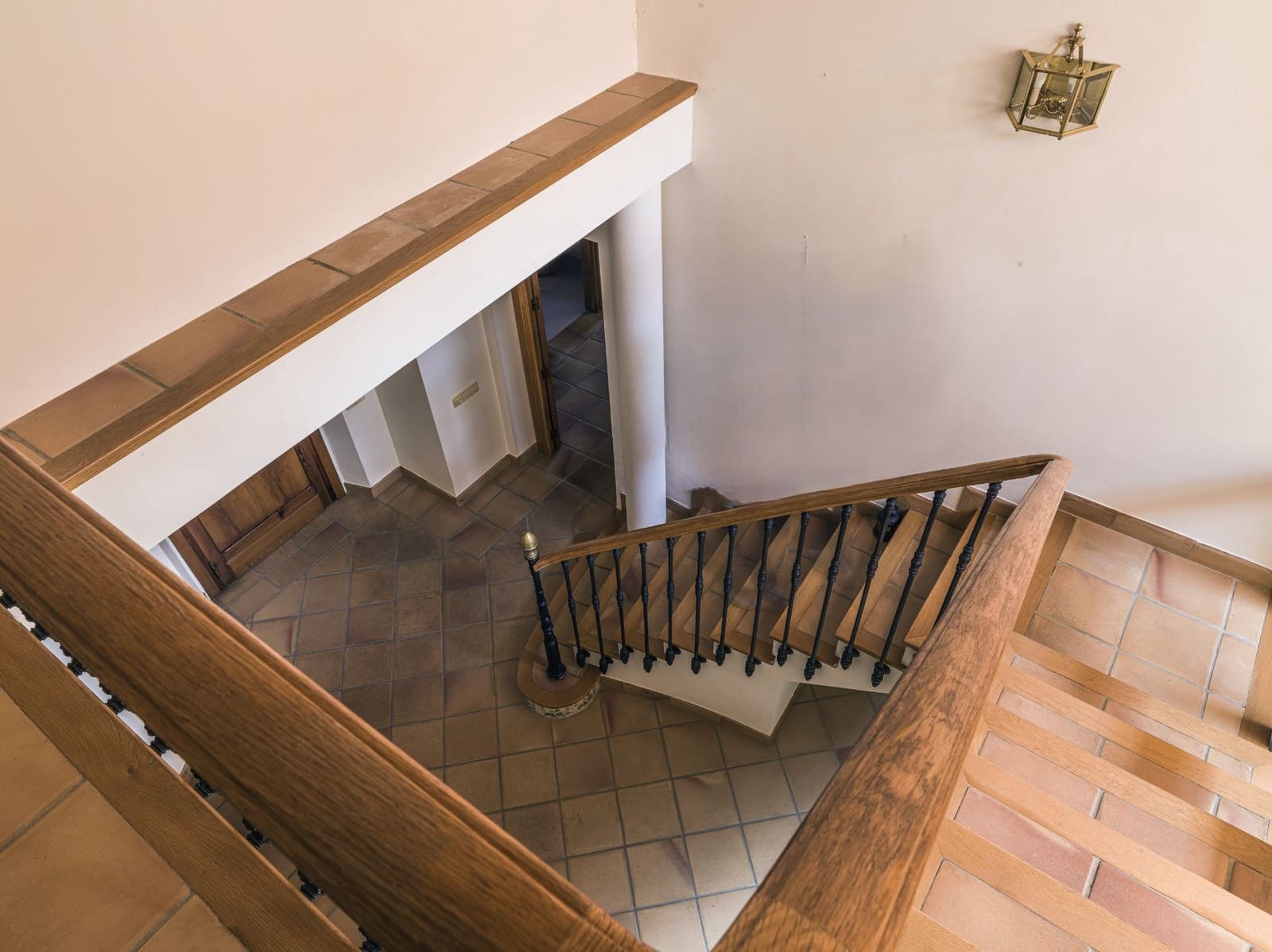 5 soveværelse Villa til salg i Ontinyent med swimmingpool garage - € 620.000 (Ref: 9275844)