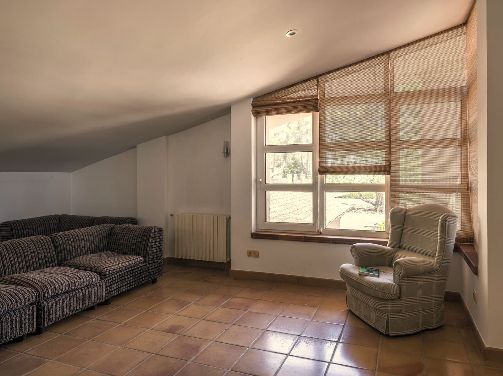 5 soveværelse Villa til salg i Ontinyent med swimmingpool garage - € 620.000 (Ref: 9275844)