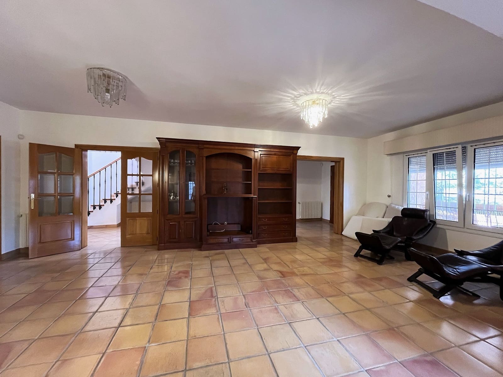 5 soveværelse Villa til salg i Ontinyent med swimmingpool garage - € 620.000 (Ref: 9275844)