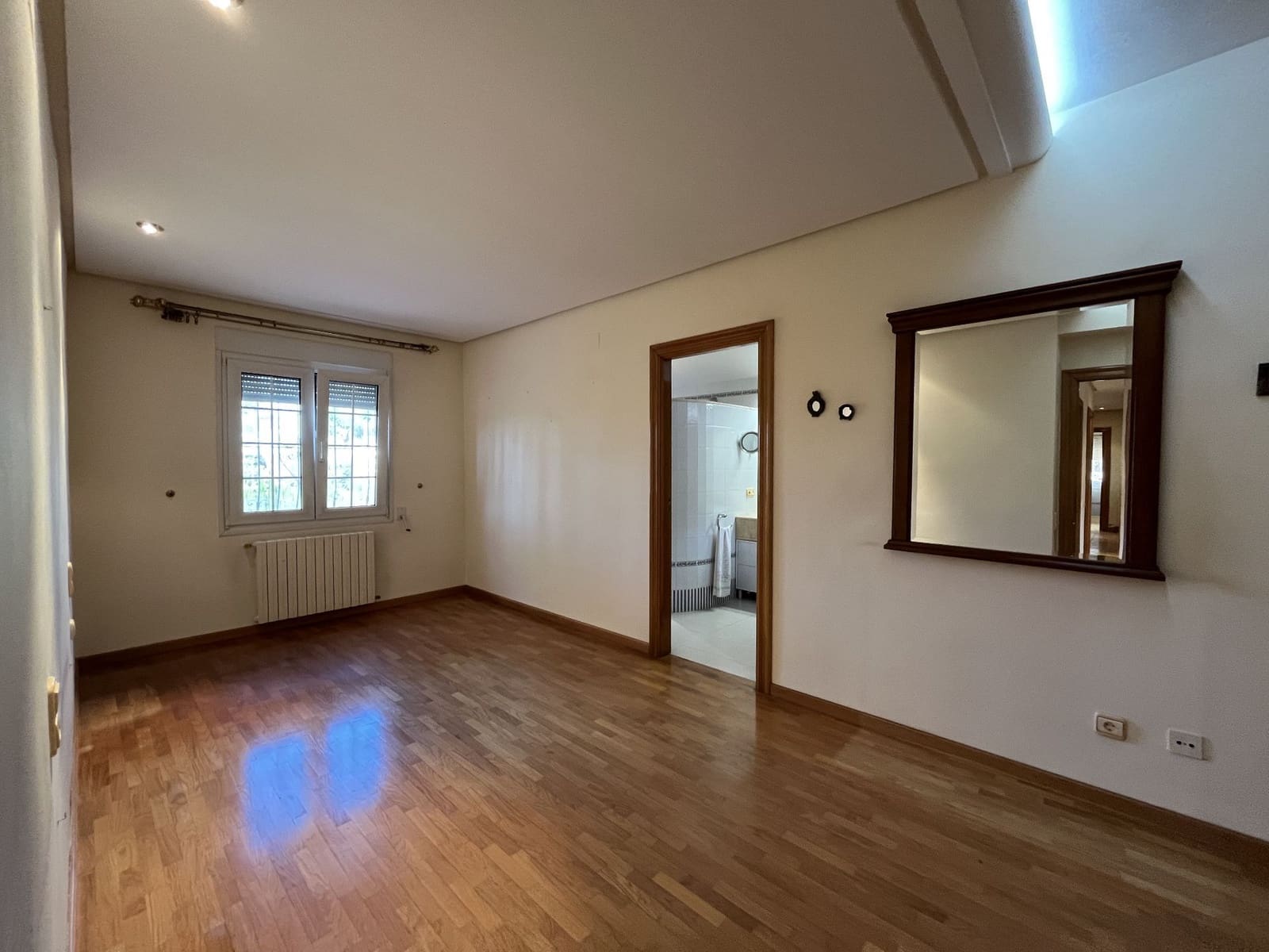 5 soveværelse Villa til salg i Ontinyent med swimmingpool garage - € 620.000 (Ref: 9275844)