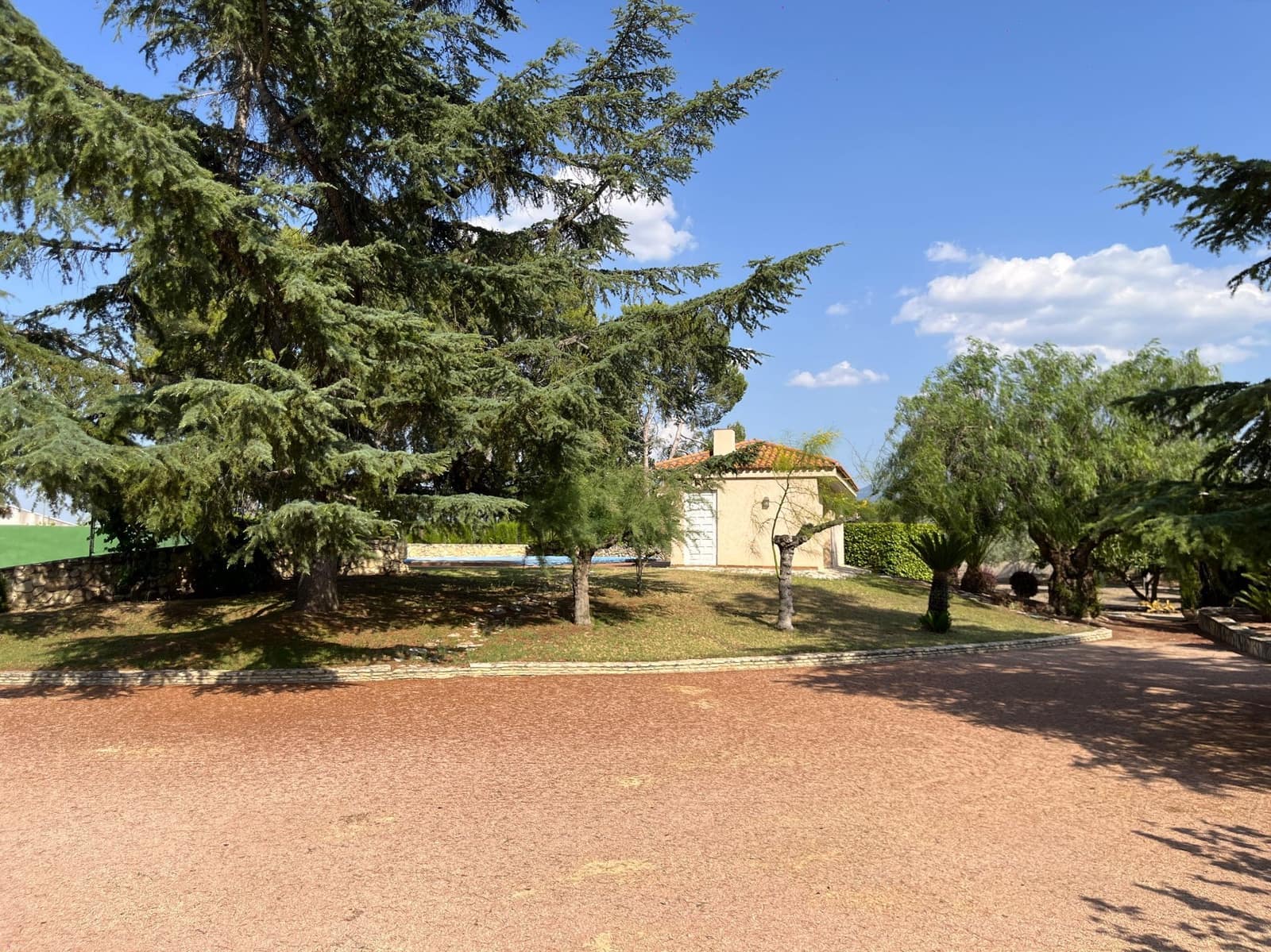 5 soveværelse Villa til salg i Ontinyent med swimmingpool garage - € 620.000 (Ref: 9275844)