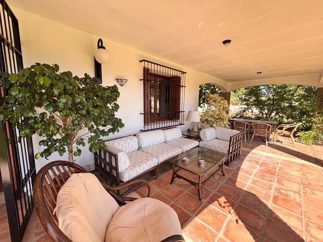 4 slaapkamer Villa te koop in Ontinyent - € 400.000 (Ref: 9275845)