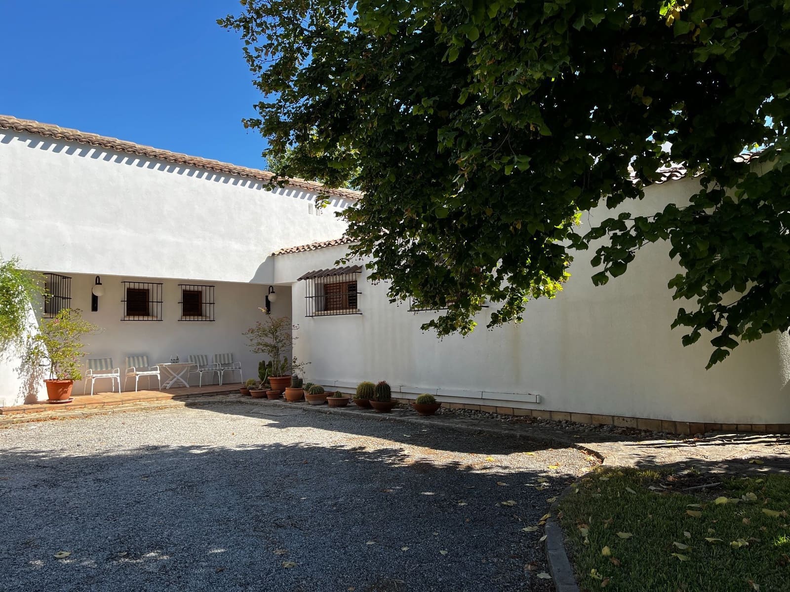 4 makuuhuone Huvila myytävänä paikassa Ontinyent - 400 000 € (Ref: 9275845)